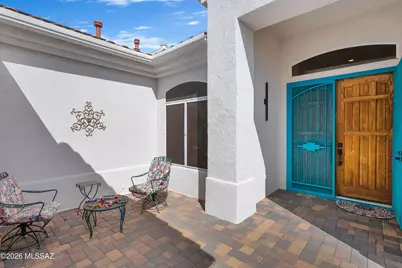 13892 N Embassy Drive, Oro Valley, AZ 85755 - Photo 4