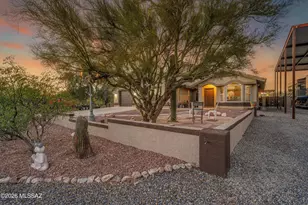 3686 W Flying Diamond Dr, Tucson, AZ 85742 - Photo 2
