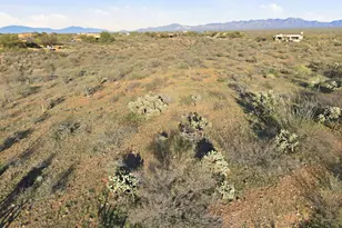 657 E Canyon Rock Rd, Green Valley, AZ 85614 - Photo 8