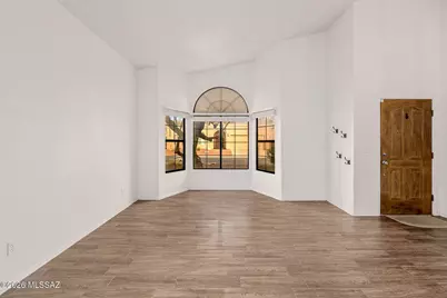 10317 N Mineral Spring Lane, Oro Valley, AZ 85737 - Photo 8