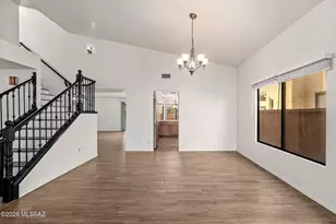 10317 N Mineral Spring Ln, Oro Valley, AZ 85737 - Photo 12