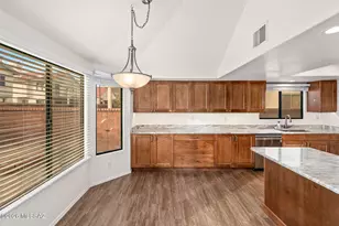 10317 N Mineral Spring Ln, Oro Valley, AZ 85737 - Photo 16