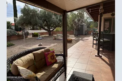 132 E El Membrillo, Green Valley, AZ 85614 - Photo 12