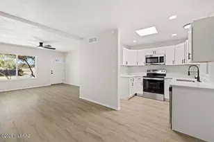 2437 S Saddleback Ave, Tucson, AZ 85710 - Photo 12