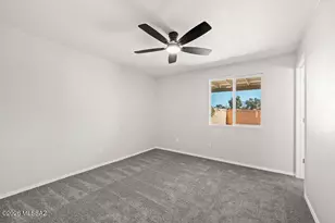 2437 S Saddleback Ave, Tucson, AZ 85710 - Photo 22