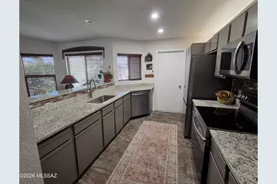 690 S Chimney Canyon Drive, Tucson, AZ 85748 - Photo 8