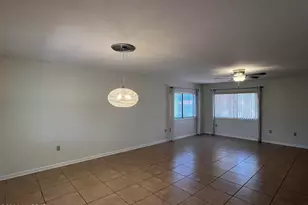 266 W Calle Frambuesa, Green Valley, AZ 85614 - Photo 6