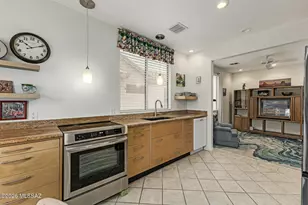 7679 W Summer Scene Dr, Tucson, AZ 85743 - Photo 14