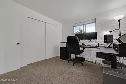 9921 E Bunker Hill Place, Tucson, AZ 85748 - Photo 8