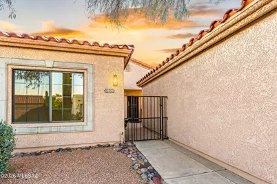 5825 N Misty Ridge Drive, Tucson, AZ 85718 - Photo 6