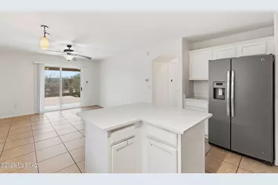 841 W Calle Barranca Seca, Green Valley, AZ 85614 - Photo 14