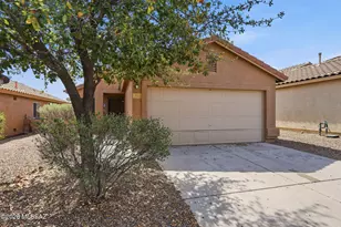 841 W Calle Barranca Seca, Green Valley, AZ 85614 - Photo 2