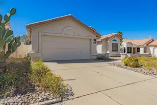 2101 N Bitter Cherry Dr, Tucson, AZ 85715 - Photo 2