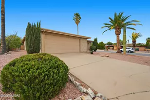 321 W Rio-Santa Cruz, Green Valley, AZ 85614 - Photo 2