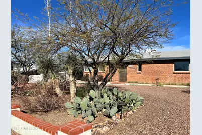 5425 E 6th Street, Tucson, AZ 85711 - Photo 2