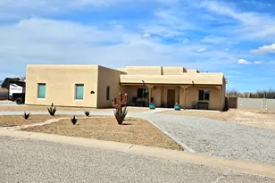 1271 E Fenway Dr, Benson, AZ 85602 - Photo 2