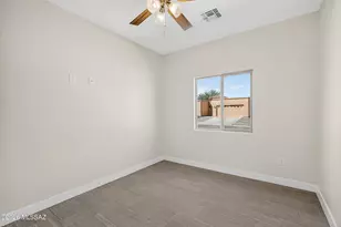 5563 S Swires Rd, Tucson, AZ 85746 - Photo 14