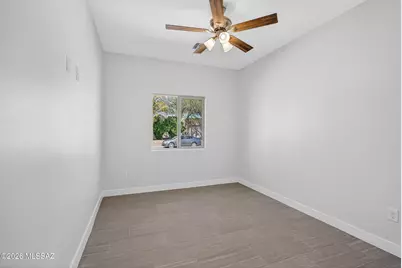 5563 S Swires Road, Tucson, AZ 85746 - Photo 12