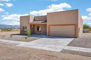 5563 S Swires Rd, Tucson, AZ 85746 - Photo 2