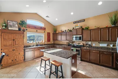 18053 S McCone Court, Sahuarita, AZ 85629 - Photo 6