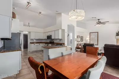 9544 N Crestone Drive, Tucson, AZ 85742 - Photo 10