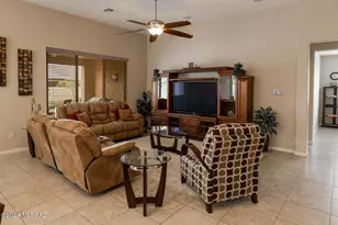 60065 E Arroyo Vista Dr, Oracle, AZ 85623 - Photo 12