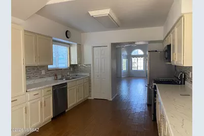 5028 W Hurston Drive, Tucson, AZ 85742 - Photo 6