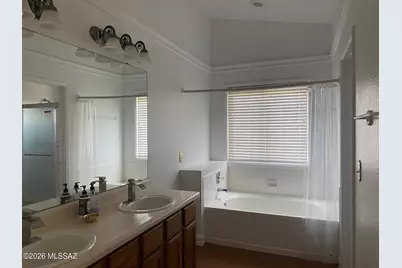 5028 W Hurston Drive, Tucson, AZ 85742 - Photo 12