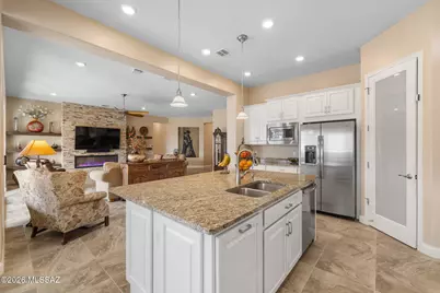 659 W Aviator Crossing Drive, Oro Valley, AZ 85755 - Photo 18