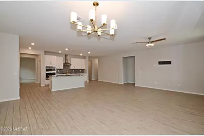8854 E Stone Meadow Circle, Tucson, AZ 85730 - Photo 4