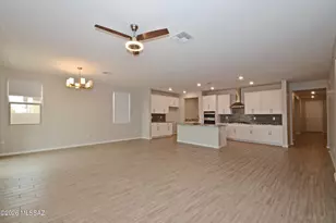 8854 E Stone Meadow Cir, Tucson, AZ 85730 - Photo 8