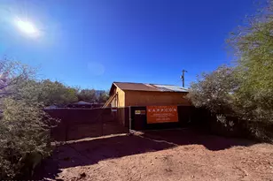 403 S El Paso Ave, Tucson, AZ 85701 - Photo 2