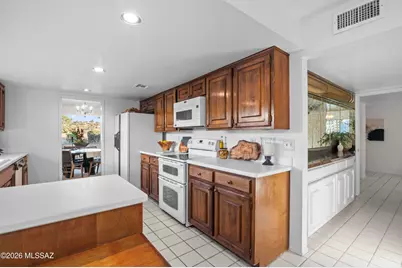 7912 N Casas Cameo, Tucson, AZ 85742 - Photo 18