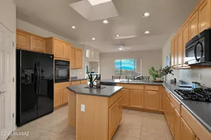 13918 E Fiery Dawn Dr, Vail, AZ 85641 - Photo 12