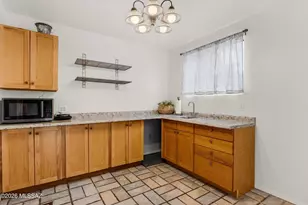 7855 N Northern Ave, Tucson, AZ 85704 - Photo 22