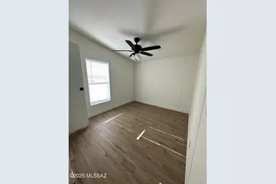 201 N Catalina Avenue, Mammoth, AZ 85618 - Photo 14