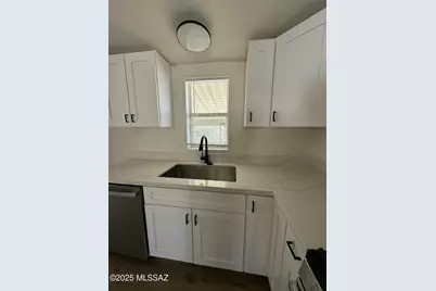 201 N Catalina Avenue, Mammoth, AZ 85618 - Photo 4