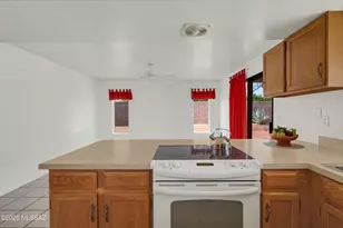 1897 N Fountain Park Dr, Tucson, AZ 85715 - Photo 10