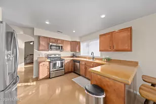 7981 S Wild Primrose Ave, Tucson, AZ 85747 - Photo 4