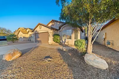 7981 S Wild Primrose Avenue, Tucson, AZ 85747 - Photo 1