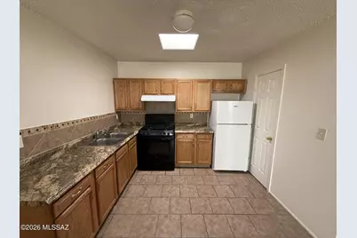 5425 E 30H Street #2, Tucson, AZ 85711 - Photo 6