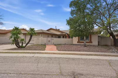 5900 S Hillerman Drive, Tucson, AZ 85746 - Photo 1