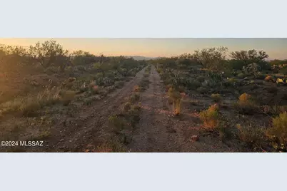 14907 S Carlburg Avenue S #203, Tucson, AZ 85736 - Photo 2