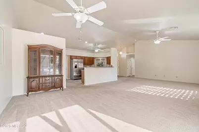 1747 N Sandstone Ridge Drive, Tucson, AZ 85715 - Photo 10