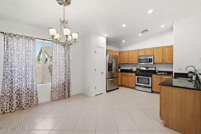 2522 E Chipped Stone Lane, Oro Valley, AZ 85755 - Photo 16