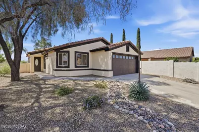 2522 E Chipped Stone Lane, Oro Valley, AZ 85755 - Photo 6