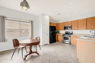 5529 W Crimson Bluff Dr, Marana, AZ 85658 - Photo 8