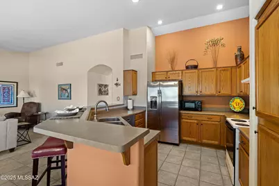 38774 S Desert Bluff Drive, Saddlebrooke, AZ 85739 - Photo 10