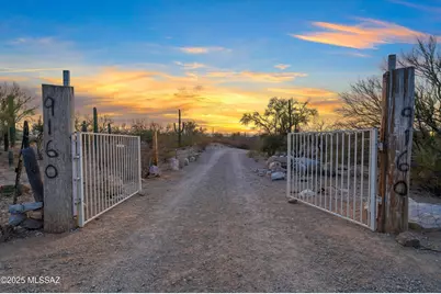 9160 W Lazy Be Place, Tucson, AZ 85735 - Photo 6