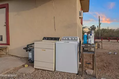 9160 W Lazy Be Place, Tucson, AZ 85735 - Photo 16